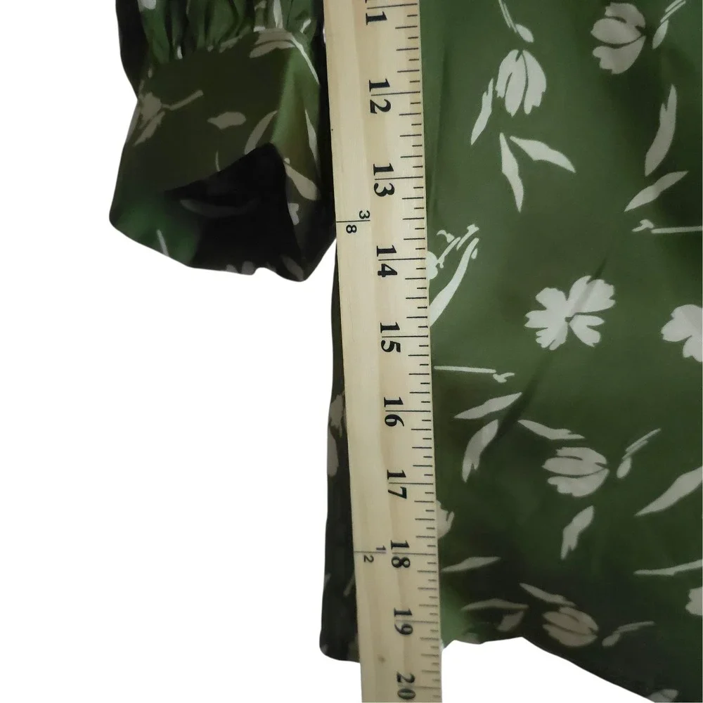 ASTR The Label Floral Open Back Blouse Women Puff Sleeve‎ Olive Dressy